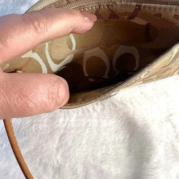 Coach Signature C  Wristlet - EUC - Picture 5 of 5